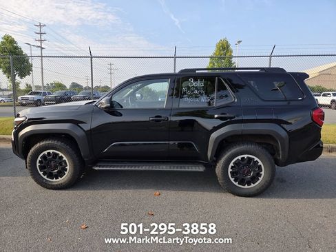 Used 2025 Toyota 4Runner TRD Off-Road AWD/4WD image 8