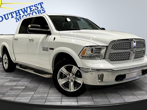 Used 2015 RAM 1500 Laramie w/ Convenience Group RWD image 3