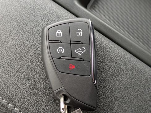 Used 2024 Chevrolet Silverado 1500 LT image 34