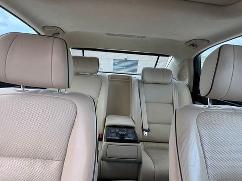 Used 2014 Hyundai Equus Signature RWD image 26