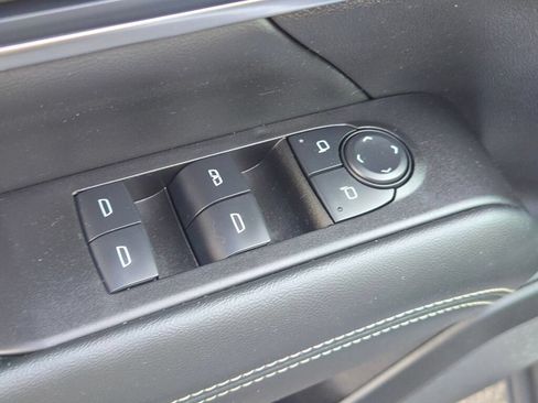 Used 2025 GMC Terrain Elevation AWD/4WD image 30