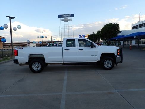 Used 2018 Chevrolet Silverado 2500 W/T AWD/4WD image 5