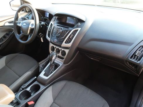 Used 2014 Ford Focus SE image 10