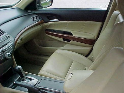 Used 2011 Honda Accord EX-L image 20