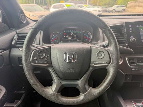Used 2022 Honda Pilot Sport image 9