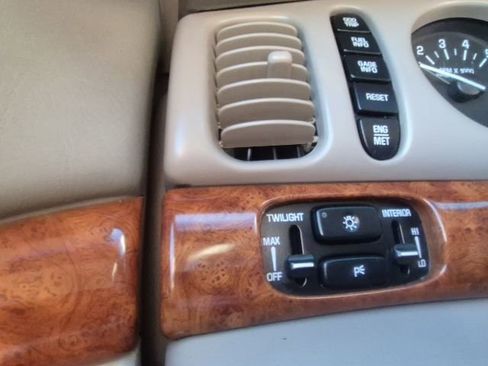 Used 2001 Buick Le Sabre Limited image 30