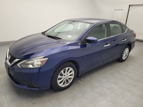 Used 2019 Nissan Sentra SV FWD image 2