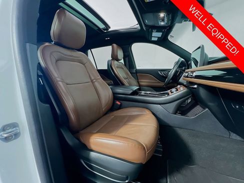 Used 2020 Lincoln Aviator Reserve w/ Equipment Group 201A AWD/4WD image 30