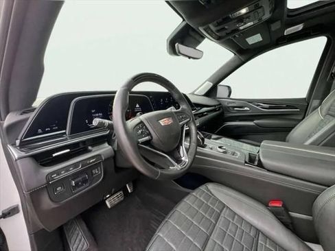 Used 2023 Cadillac Escalade ESV V w/ LPO, ONYX Package image 12