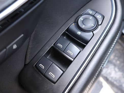 Used 2024 Buick Envision Preferred AWD/4WD image 8