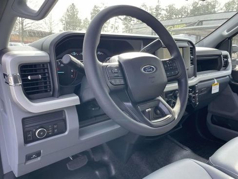 New 2026 Ford F250 XL w/ XL Driver Assist Package RWD image 15