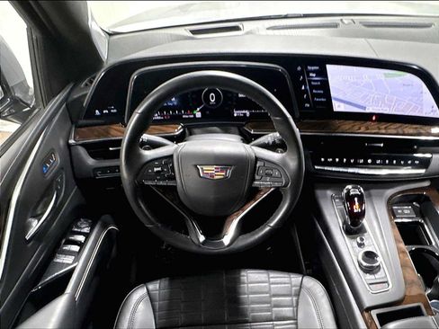 Used 2023 Cadillac Escalade Sport Platinum w/ LPO, ONYX Package AWD/4WD image 15