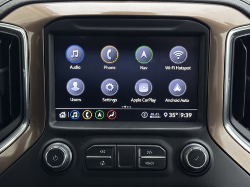 Used 2020 Chevrolet Silverado 1500 High Country w/ Technology Package image 21