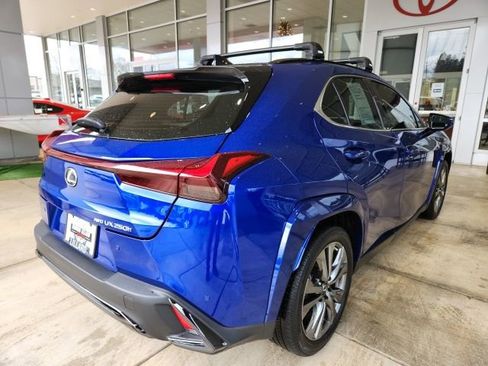 Used 2024 Lexus UX 250h F Sport image 10