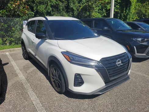 Used 2024 Nissan Kicks SR FWD image 2