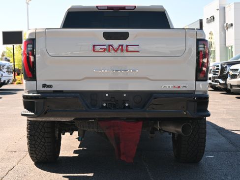 Used 2026 GMC Sierra 2500 AT4X image 14