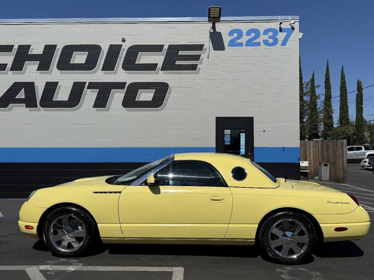 Used 2002 Ford Thunderbird RWD image 18