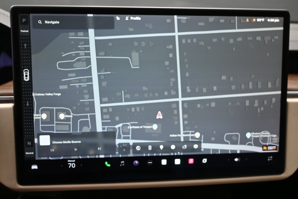 Used 2021 Tesla Model S Plaid AWD/4WD image 18