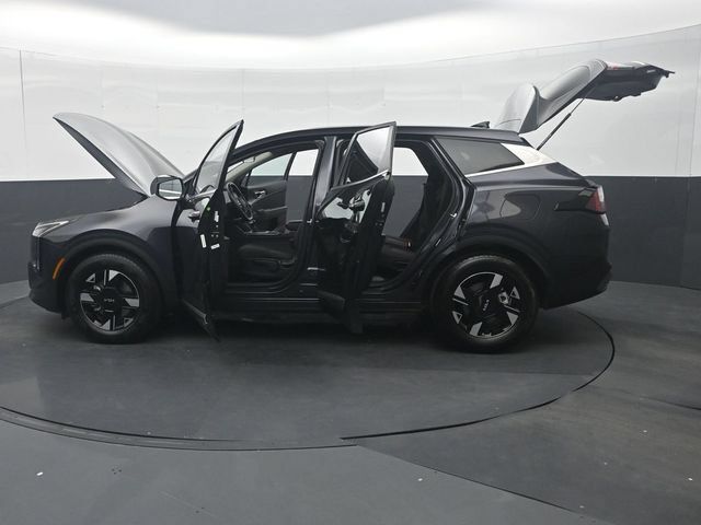 Used 2026 Kia Sportage LX FWD image 37