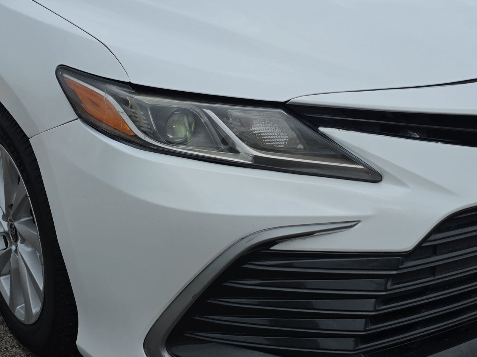 Used 2022 Toyota Camry LE w/ Carpet Mat Package (TMS) FWD image 26