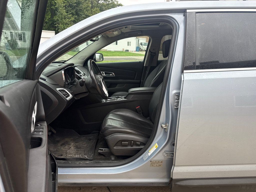 Used 2015 GMC Terrain SLT w/ Open Road Package AWD/4WD image 10