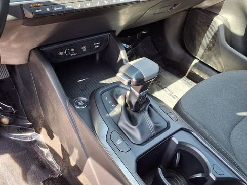 Used 2025 Kia K4 FWD image 22