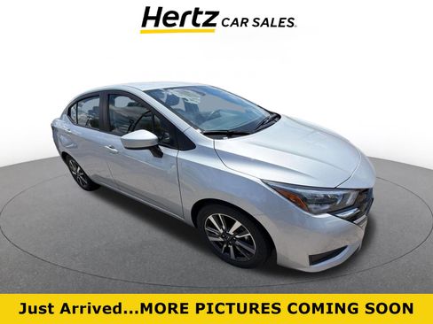 Used 2025 Nissan Versa SV FWD image 1
