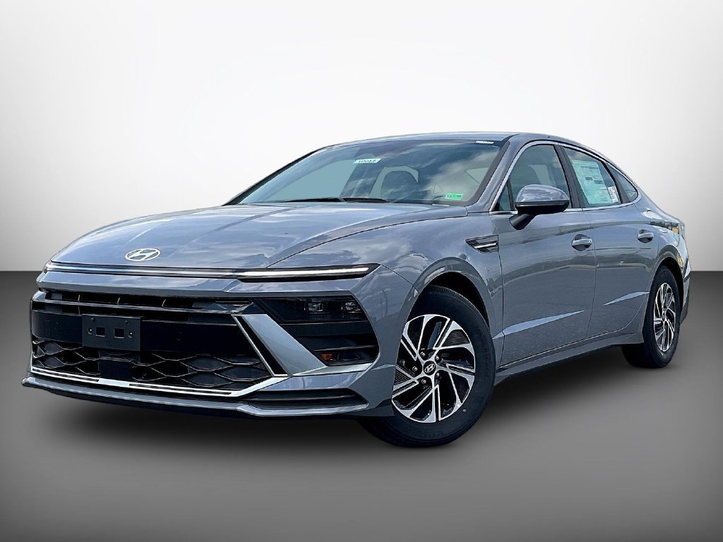 New 2026 Hyundai Sonata Blue FWD image 2