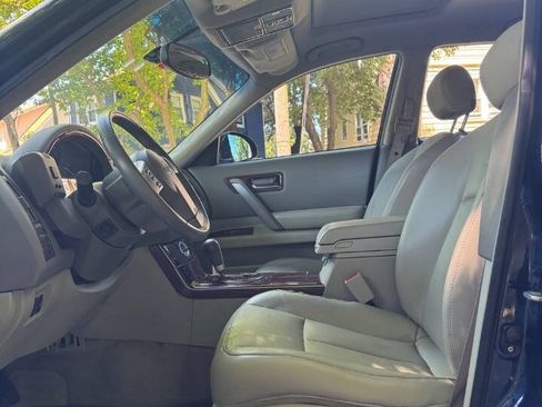 Used 2005 INFINITI FX35 AWD w/ (U01) Technology Pkg image 8