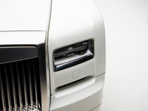 Used 2013 Rolls-Royce Phantom Drophead Coupe image 14