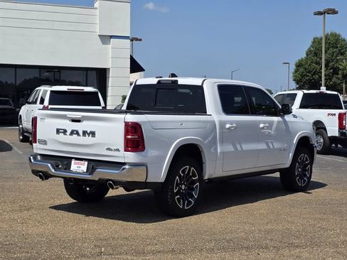 Used 2025 RAM 1500 Limited AWD/4WD image 4