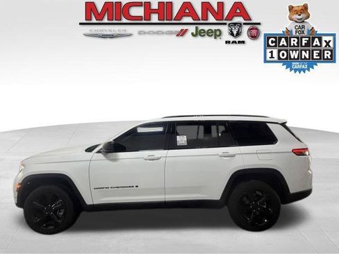 Certified 2023 Jeep Grand Cherokee L Altitude AWD/4WD image 1