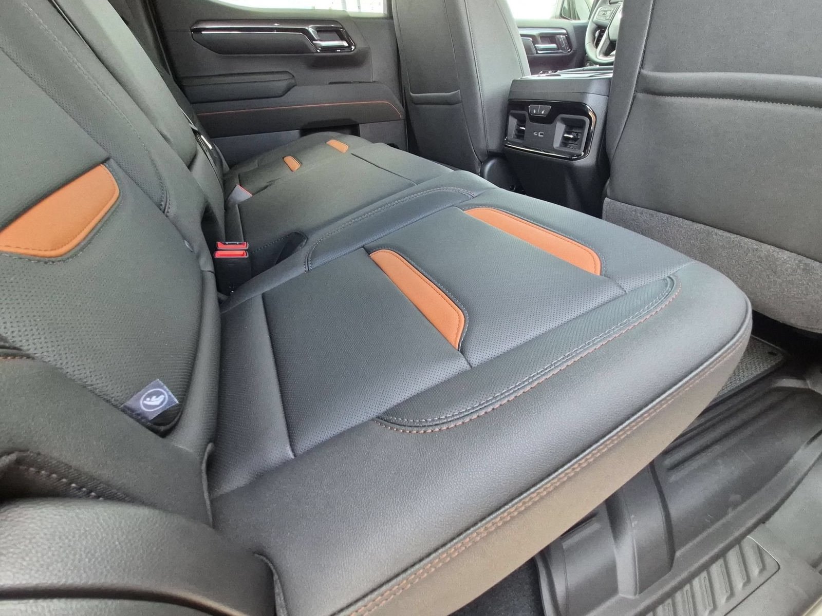 New 2026 GMC Sierra 1500 AT4 w/ AT4 Premium Package AWD/4WD image 29