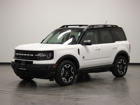 Used 2022 Ford Bronco Sport Outer Banks w/ Tech Package AWD/4WD image 4