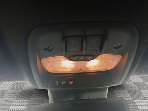 Used 2024 GMC Canyon AT4 w/ AT4 Premium Package image 19