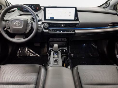 Used 2025 Toyota Prius Limited w/ Limited Premium Package FWD image 27