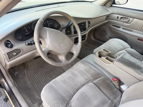 Used 2004 Buick Century Custom image 10