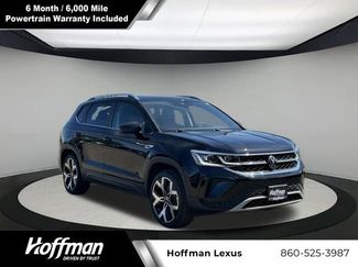Used 2022 Volkswagen Taos SEL image 1
