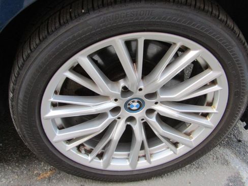 Used 2024 BMW 330e xDrive image 34