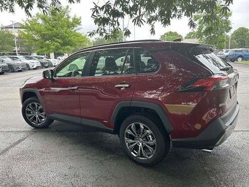 Used 2025 Toyota RAV4 Limited w/ Advanced Technology Package AWD/4WD image 4