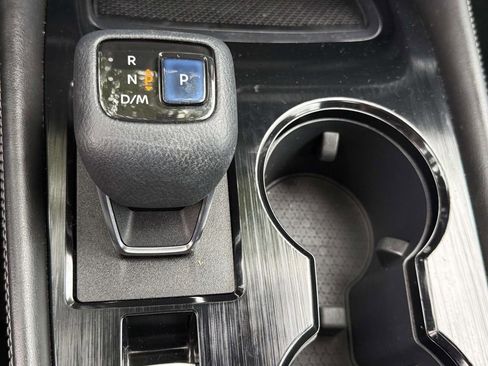 Used 2021 Nissan Rogue SL FWD image 23