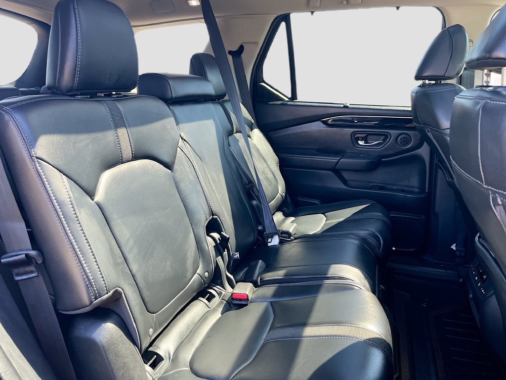 Used 2024 Honda Pilot Touring image 30