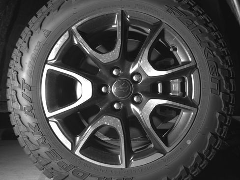 Used 2025 Jeep Compass Trailhawk AWD/4WD image 13