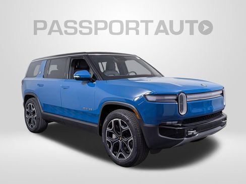 Used 2026 Rivian R1S Adventure AWD/4WD image 9