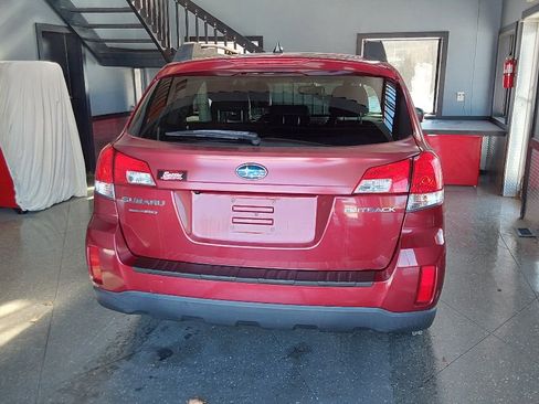 Used 2013 Subaru Outback 2.5i Limited w/ Moonroof Pkg image 10