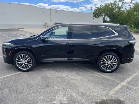 Used 2025 Buick Enclave Avenir w/ Super Cruise Package AWD/4WD image 3