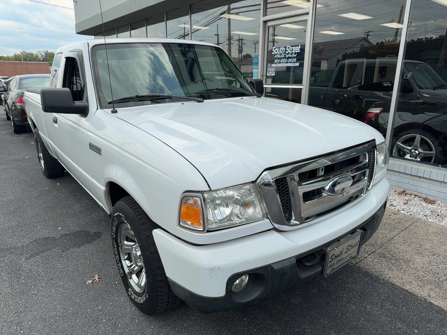Used 2008 Ford Ranger XLT AWD/4WD image 2