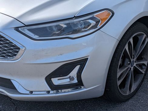 Used 2019 Ford Fusion Titanium AWD/4WD image 9