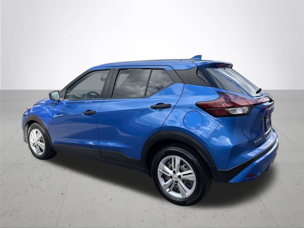 Used 2022 Nissan Kicks S FWD image 9