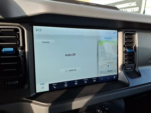 Used 2024 Ford Bronco Black Diamond image 19